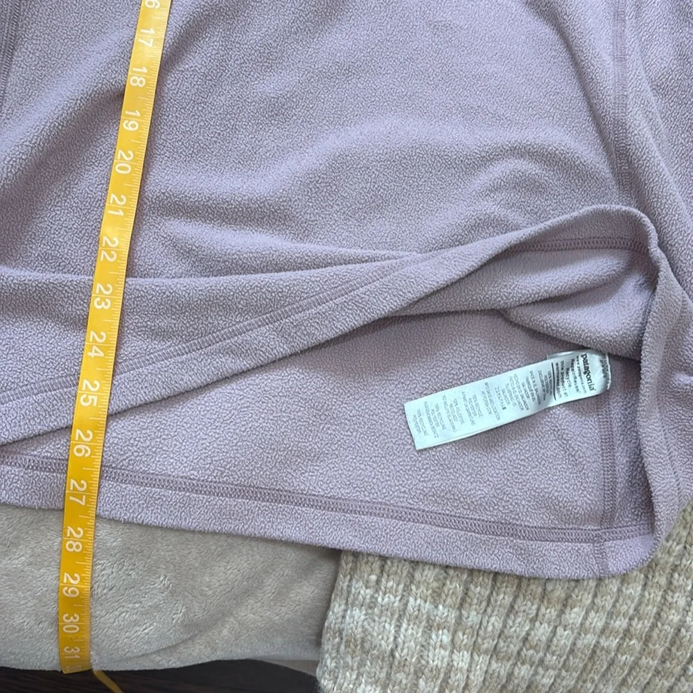 Patagonia- super soft lavender sweater - Picture 3 of 3